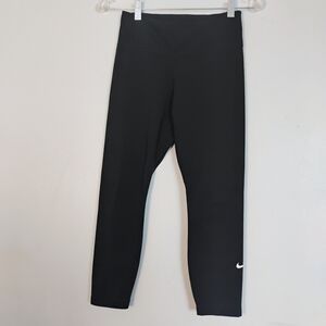 Nike Swoosh Logo Women's Girl's Black Activewear Athleisure Sporty Yoga Leggings
